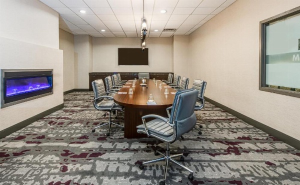 Crowne Plaza Milwaukee South image 29